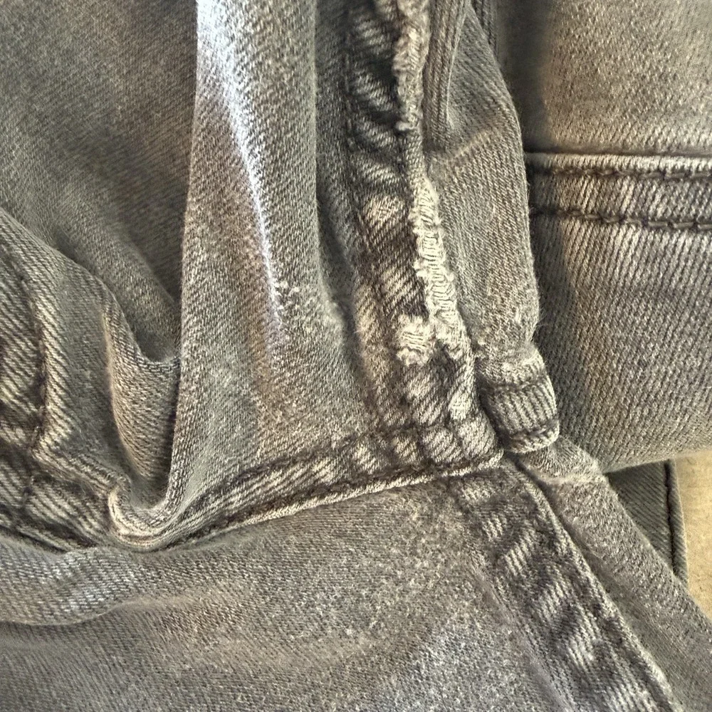 Levis 511 Slim Jeans Mens 33x32 Fits 32x31 Gray Faded Black Distressed Stretch